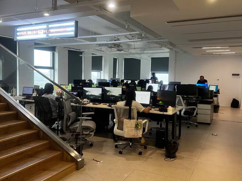 定制你的企业官网:一场数字化转型之旅